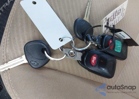 2013 Hyundai Elantra Gls из США, поврежденный, VIN 5NPDH4AE9DH437581